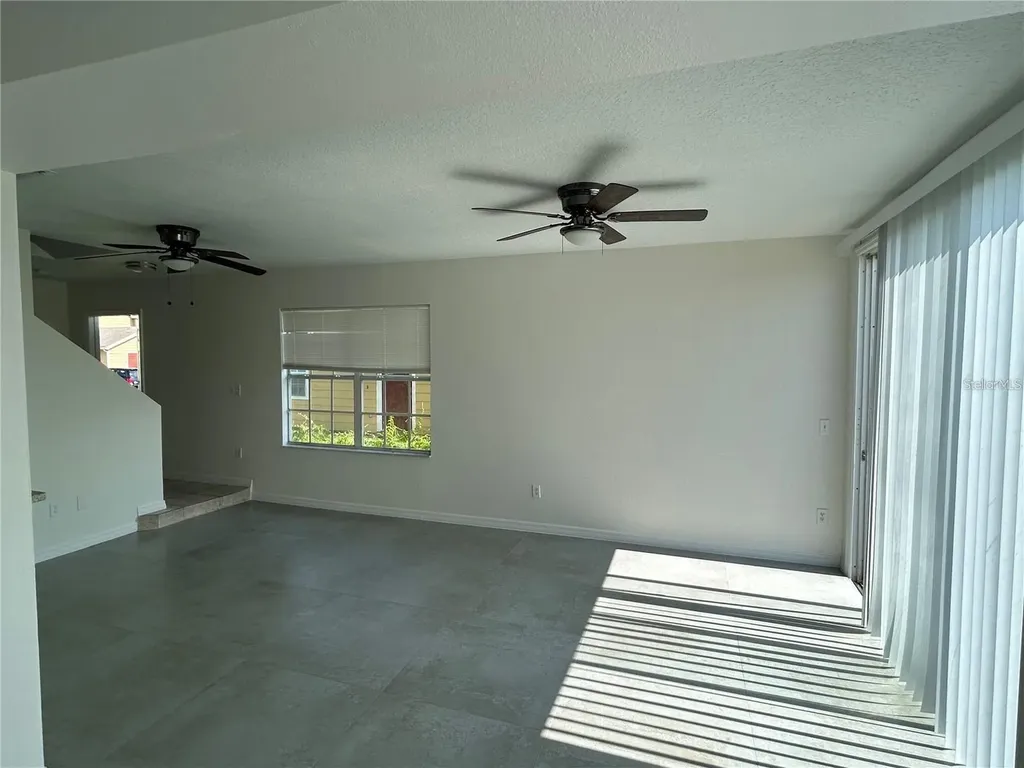 202 Washington Palm Loop Davenport FL 33897