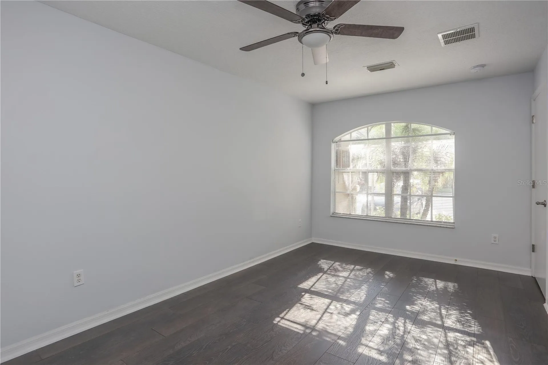 202 Washington Palm Loop Davenport FL 33897