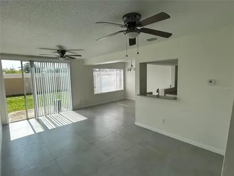 202 Washington Palm Loop Davenport FL 33897
