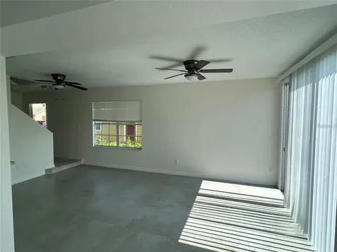 202 Washington Palm Loop Davenport FL 33897