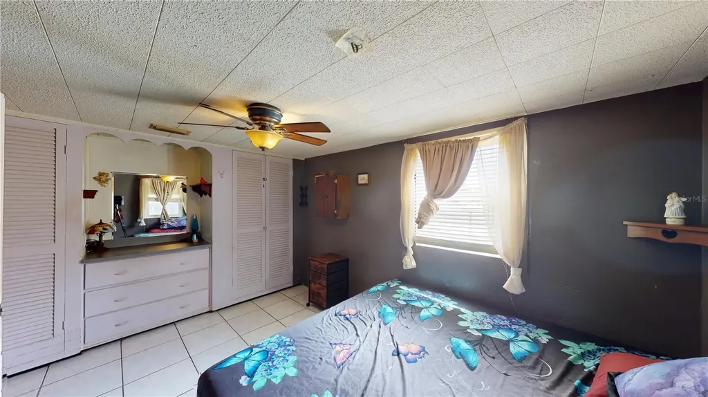 5651 6th Street Zephyrhills FL 33542
