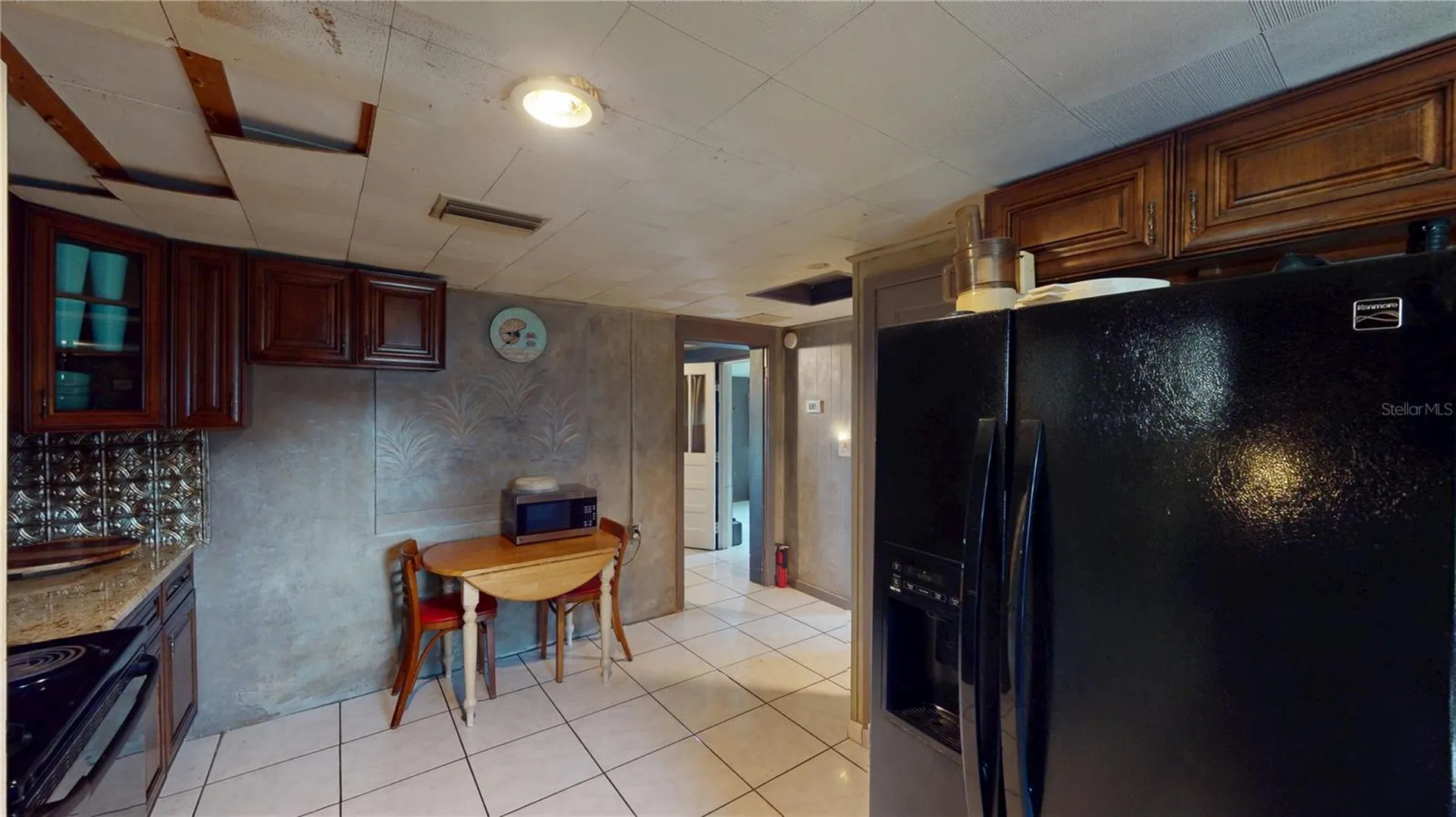 5651 6th Street Zephyrhills FL 33542