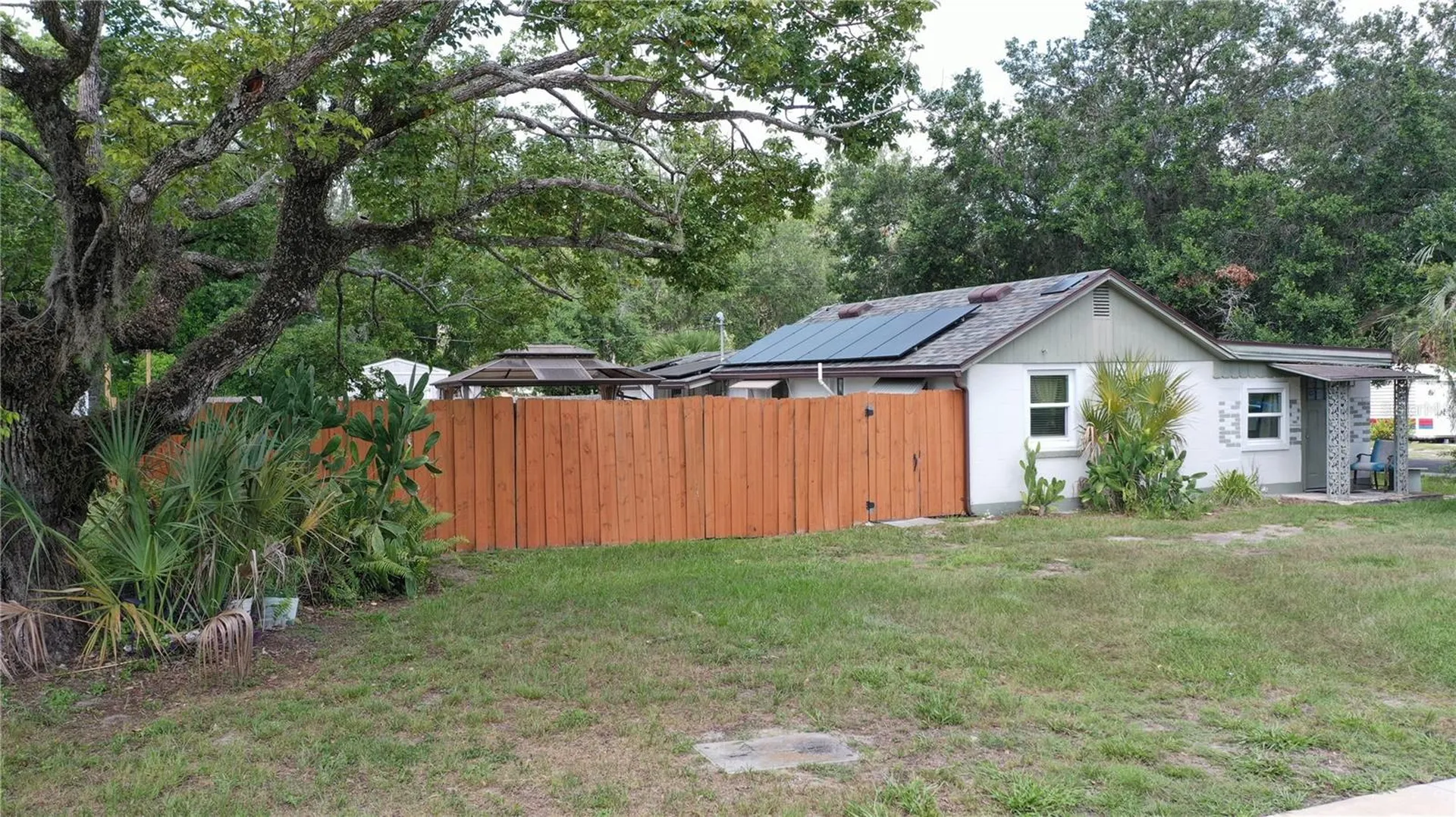 5651 6th Street Zephyrhills FL 33542