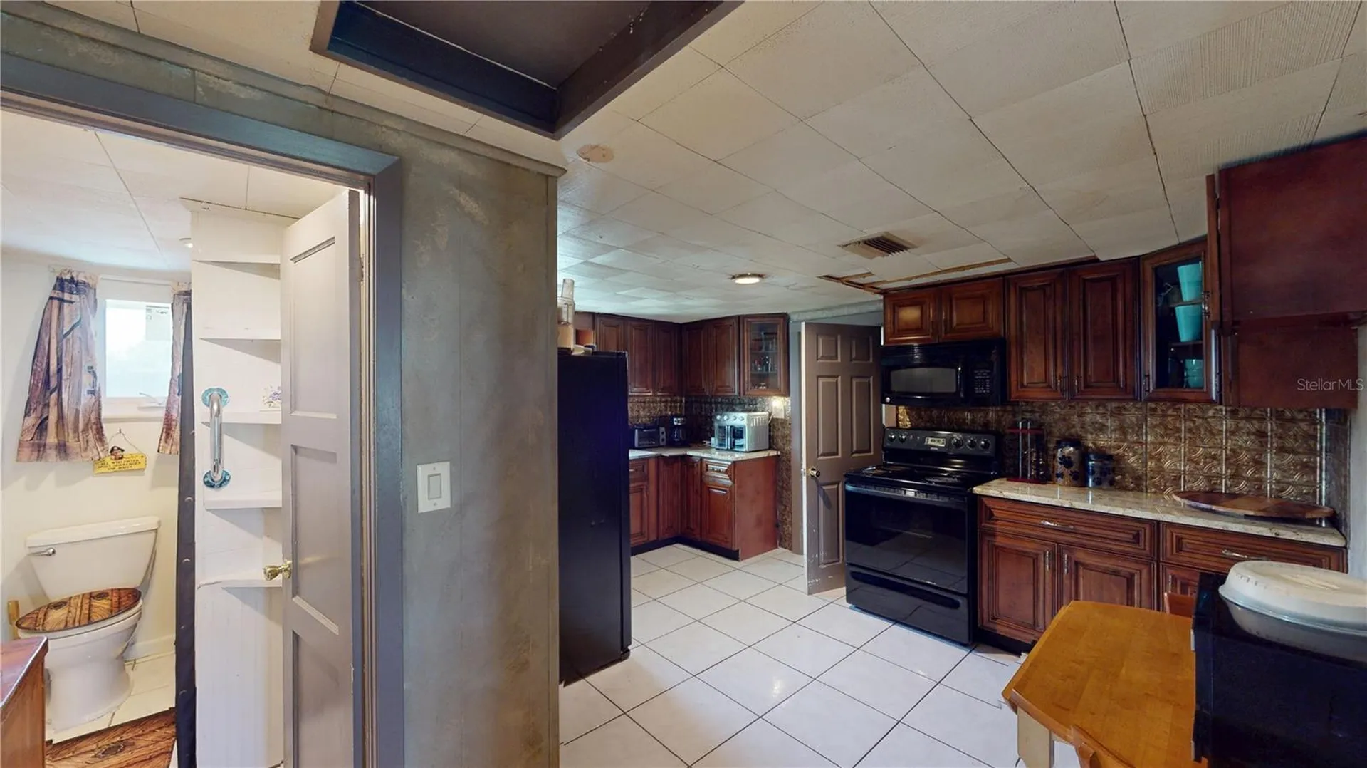 5651 6th Street Zephyrhills FL 33542