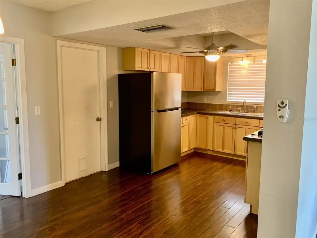 5050 29th Avenue N St Petersburg FL 33710
