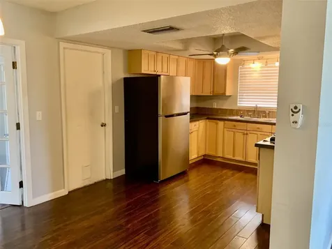 5050 29th Avenue N St Petersburg FL 33710