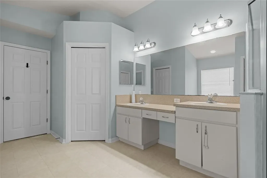 31511 Wrencrest Drive Wesley Chapel FL 33543
