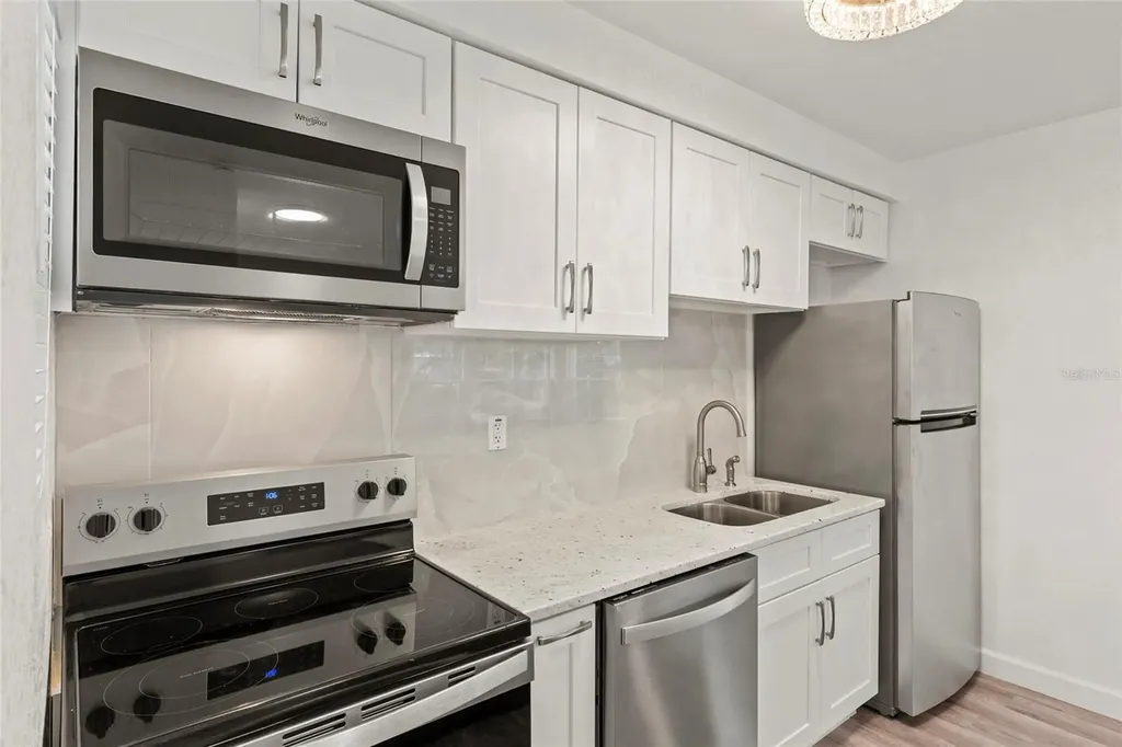 2827 16th Avenue S St Petersburg FL 33712