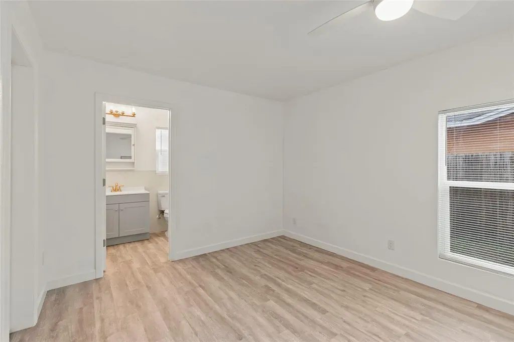 2827 16th Avenue S St Petersburg FL 33712