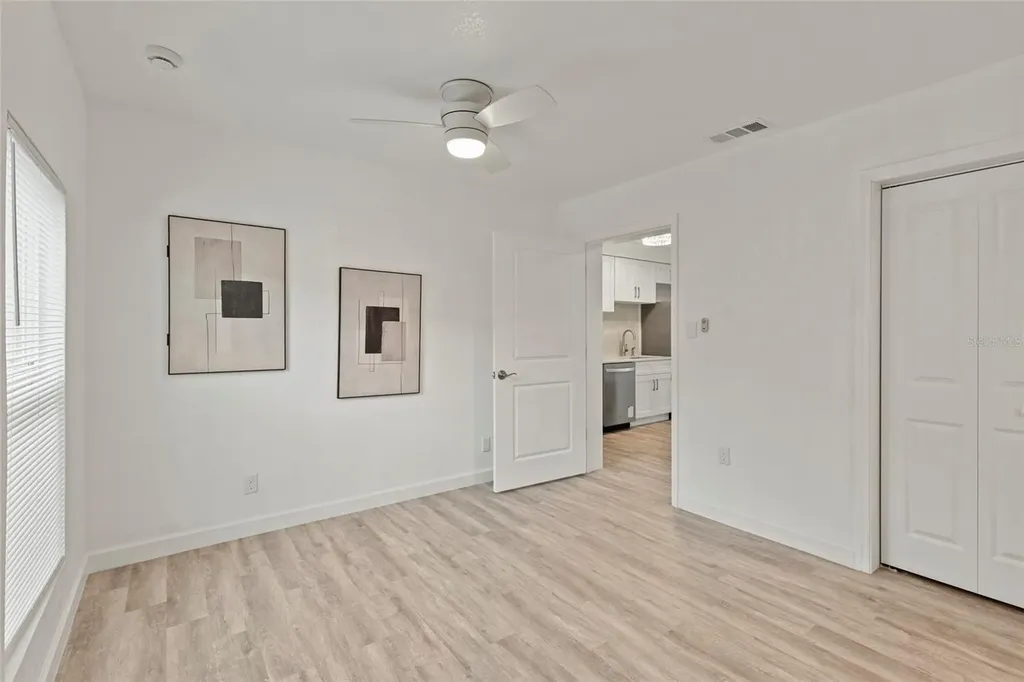 2827 16th Avenue S St Petersburg FL 33712