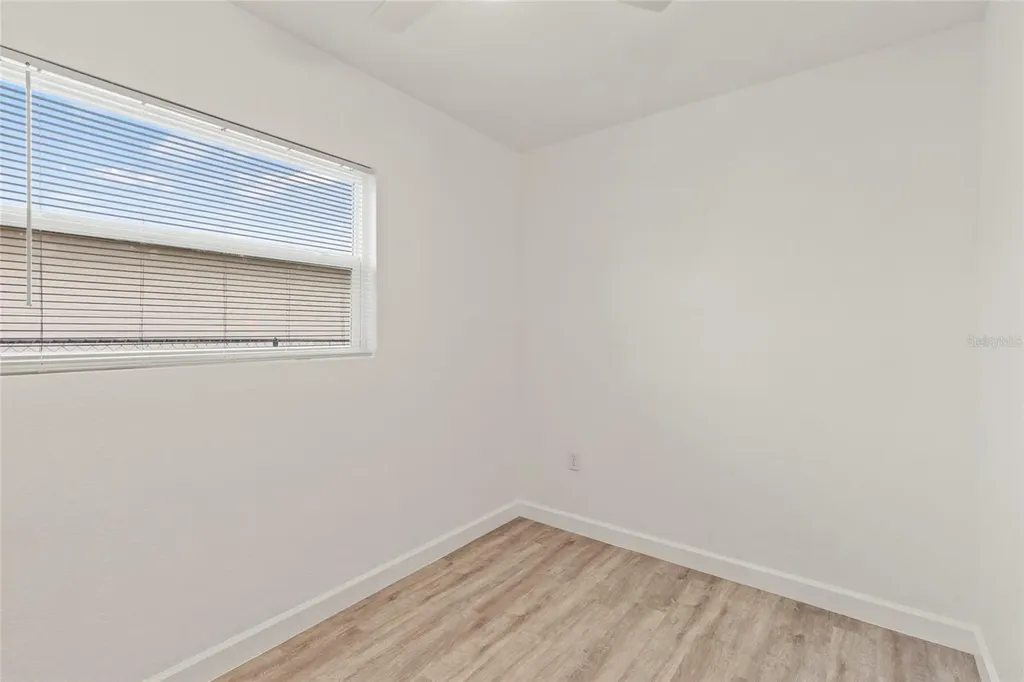 2827 16th Avenue S St Petersburg FL 33712