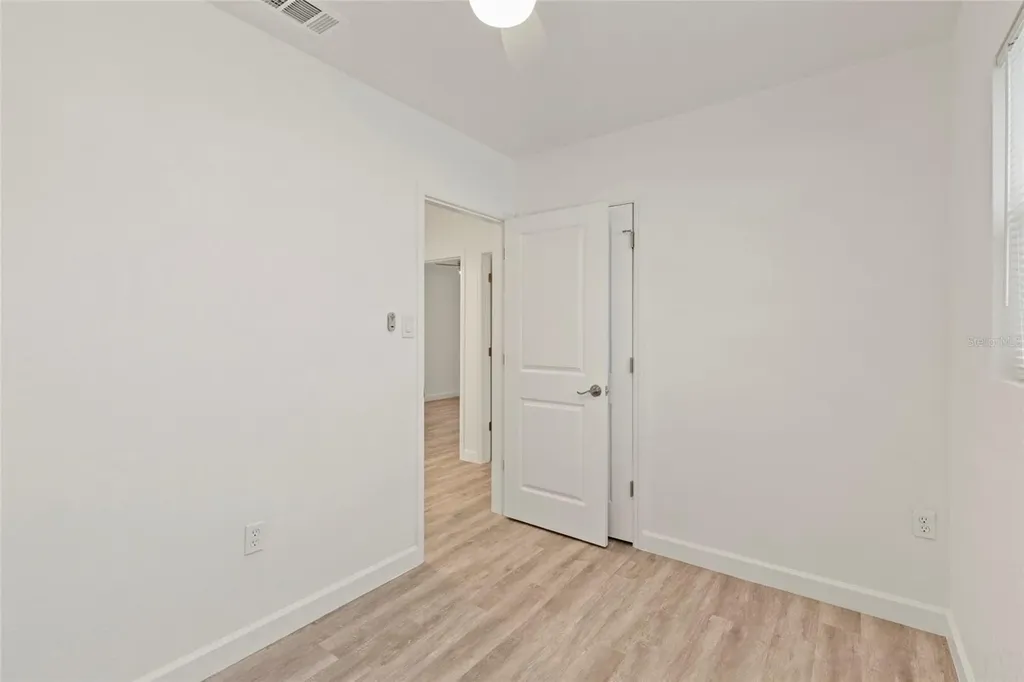 2827 16th Avenue S St Petersburg FL 33712