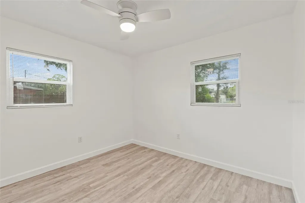 2827 16th Avenue S St Petersburg FL 33712