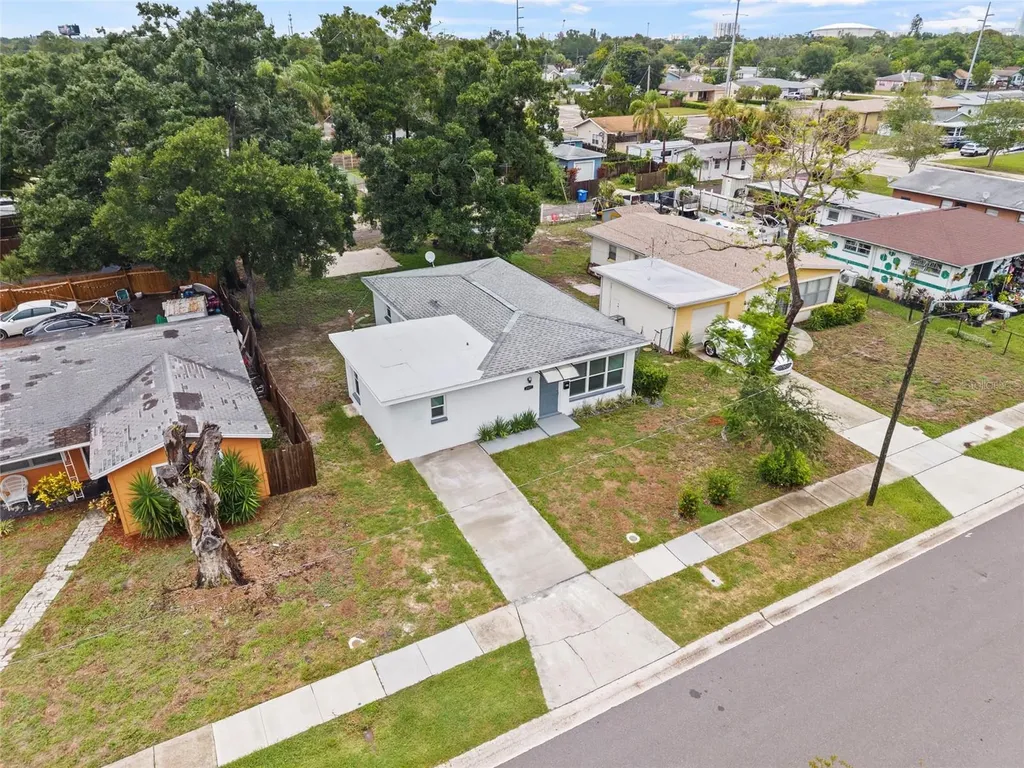 2827 16th Avenue S St Petersburg FL 33712