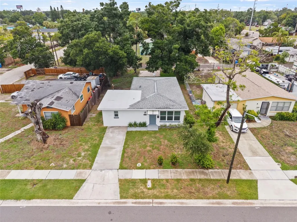 2827 16th Avenue S St Petersburg FL 33712