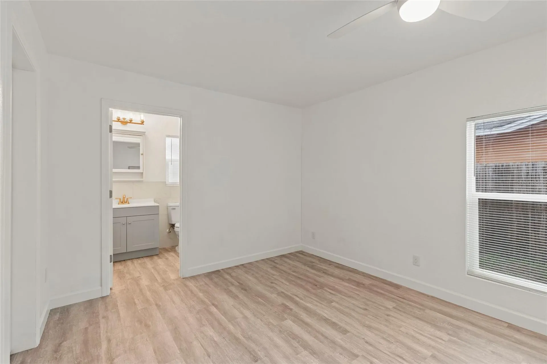 2827 16th Avenue S St Petersburg FL 33712