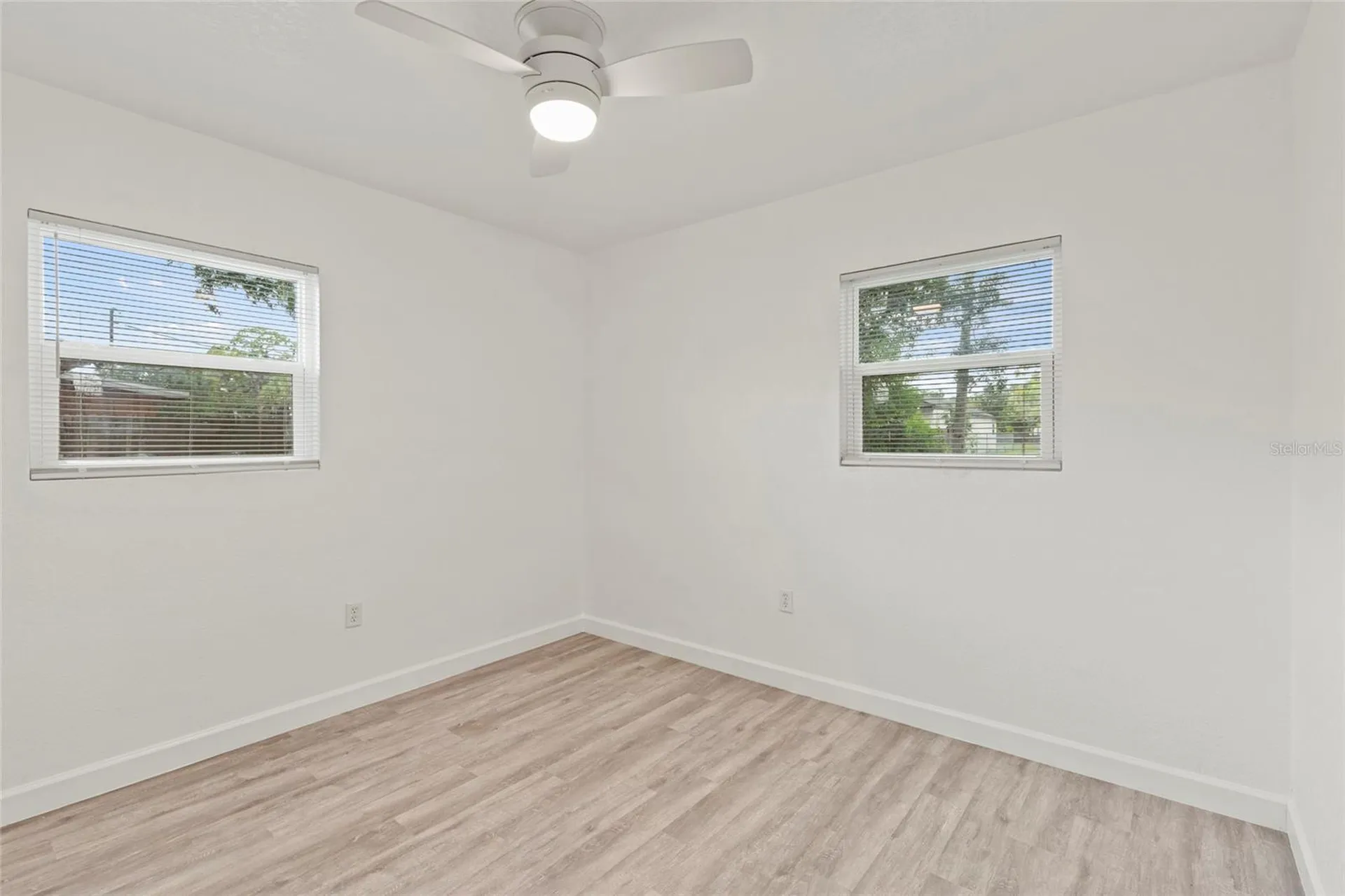 2827 16th Avenue S St Petersburg FL 33712