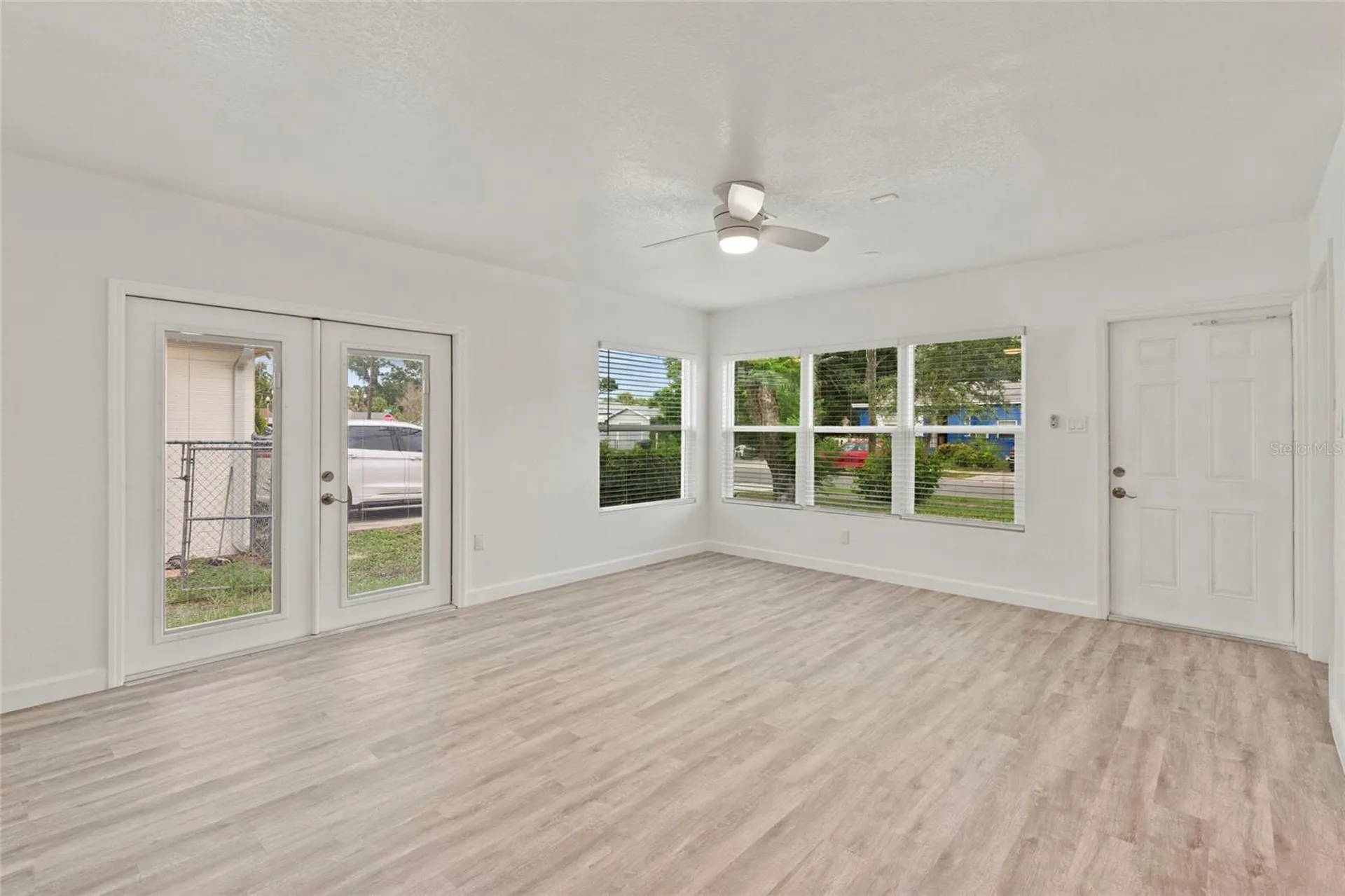 2827 16th Avenue S St Petersburg FL 33712