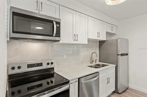 2827 16th Avenue S St Petersburg FL 33712
