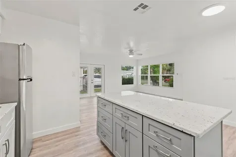2827 16th Avenue S St Petersburg FL 33712