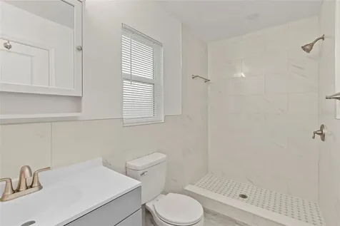 2827 16th Avenue S St Petersburg FL 33712