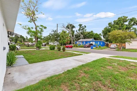 2827 16th Avenue S St Petersburg FL 33712