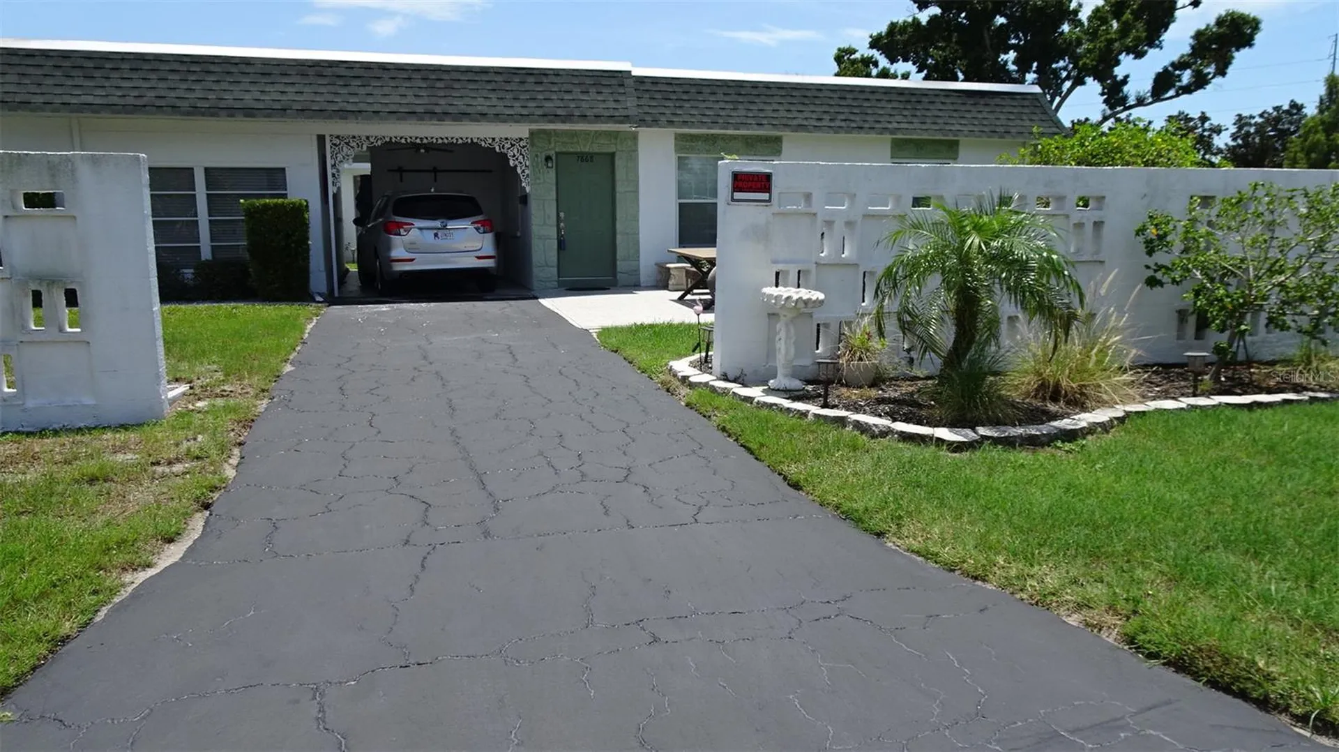 7868 40th Avenue N St Petersburg FL 33709
