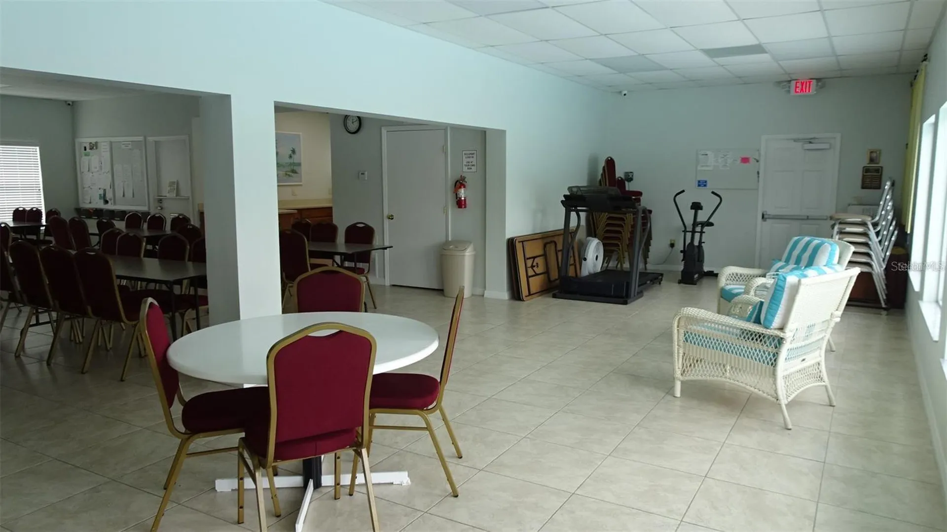 7868 40th Avenue N St Petersburg FL 33709