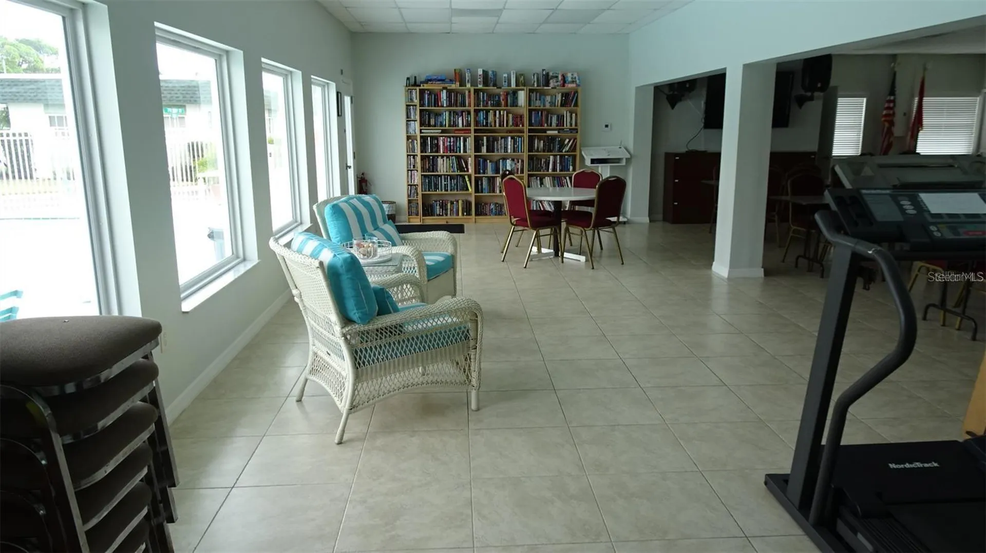 7868 40th Avenue N St Petersburg FL 33709