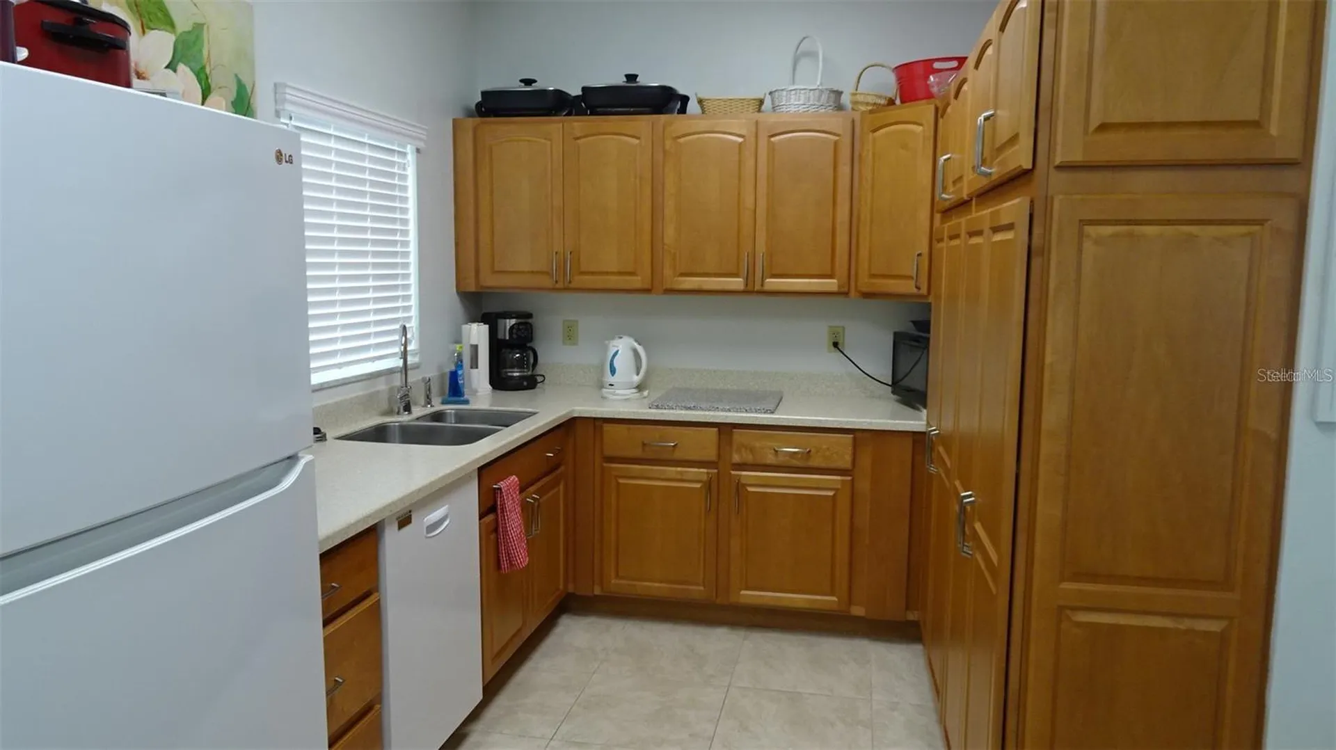 7868 40th Avenue N St Petersburg FL 33709
