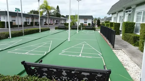 7868 40th Avenue N St Petersburg FL 33709