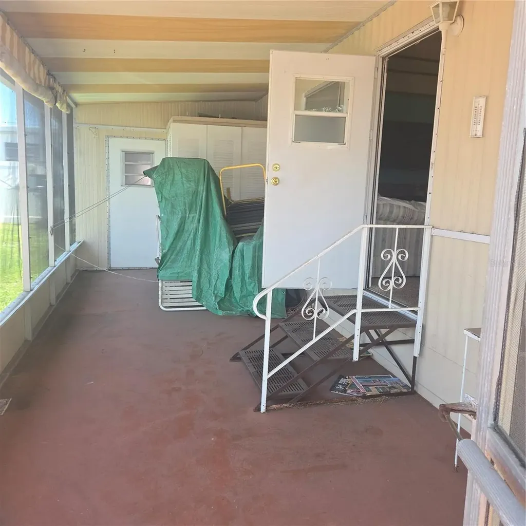 27466 Us Highway 19 N Clearwater FL 33761