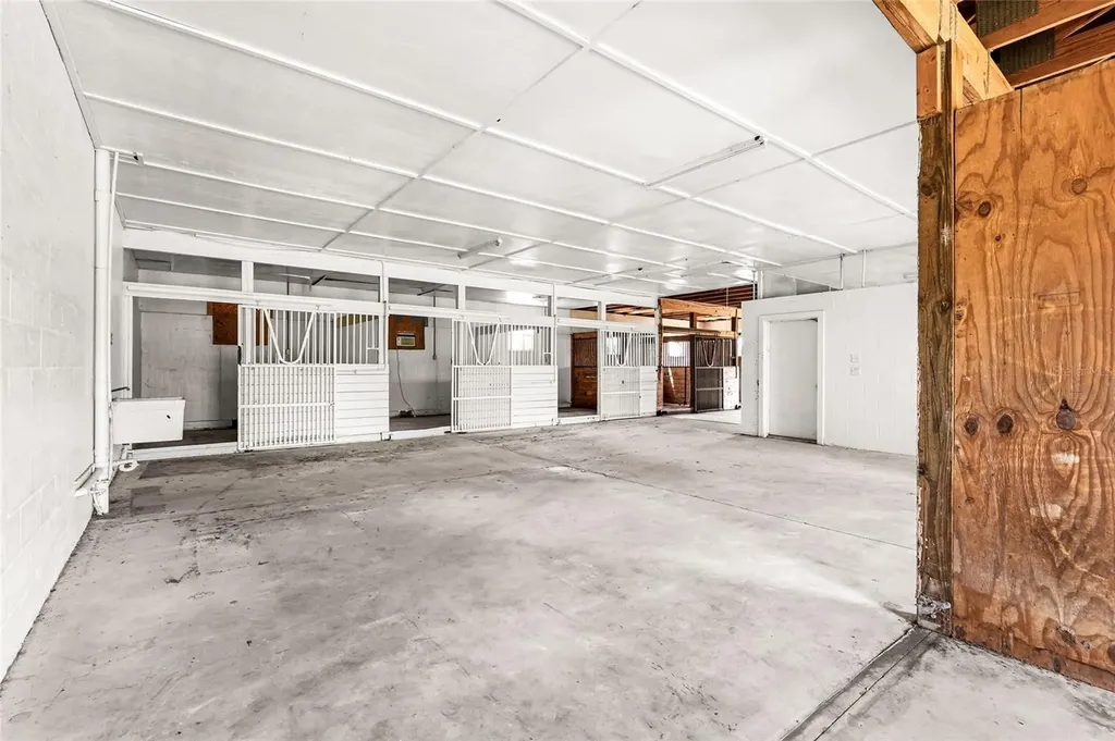 5650 Churchill Downs Road Sarasota FL 34241