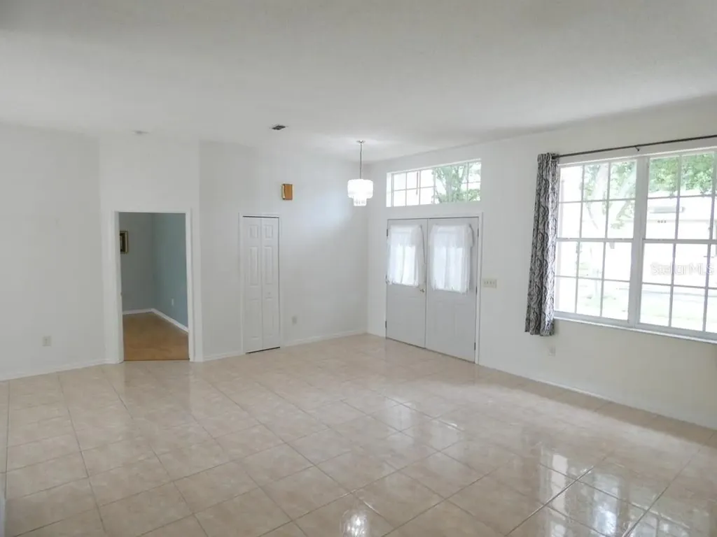 907 Brittany Park Boulevard Tarpon Springs FL 34689