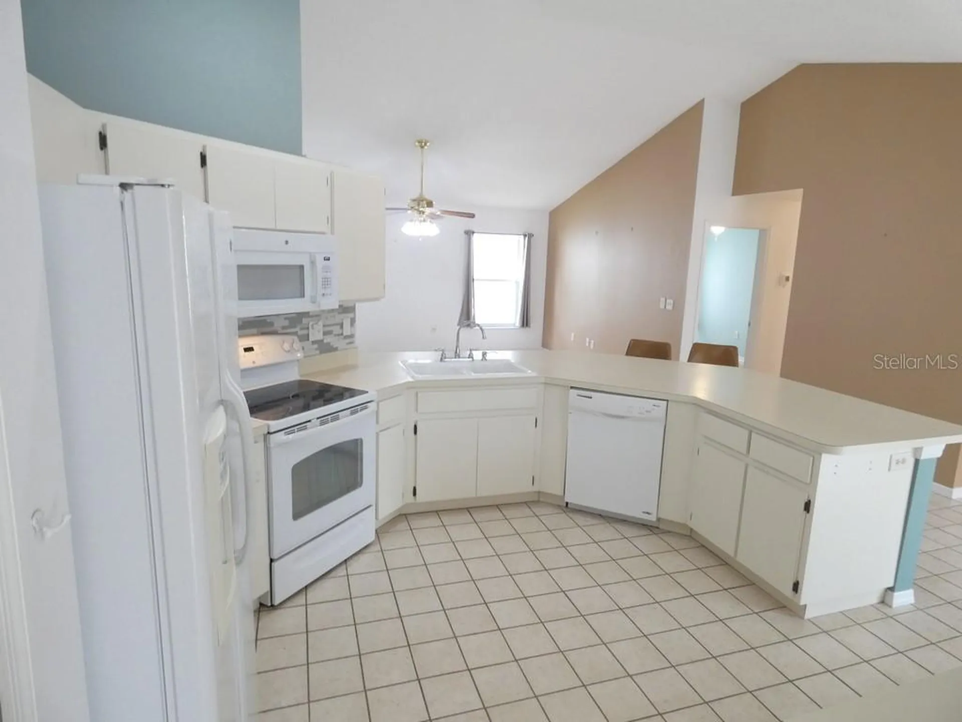 907 Brittany Park Boulevard Tarpon Springs FL 34689