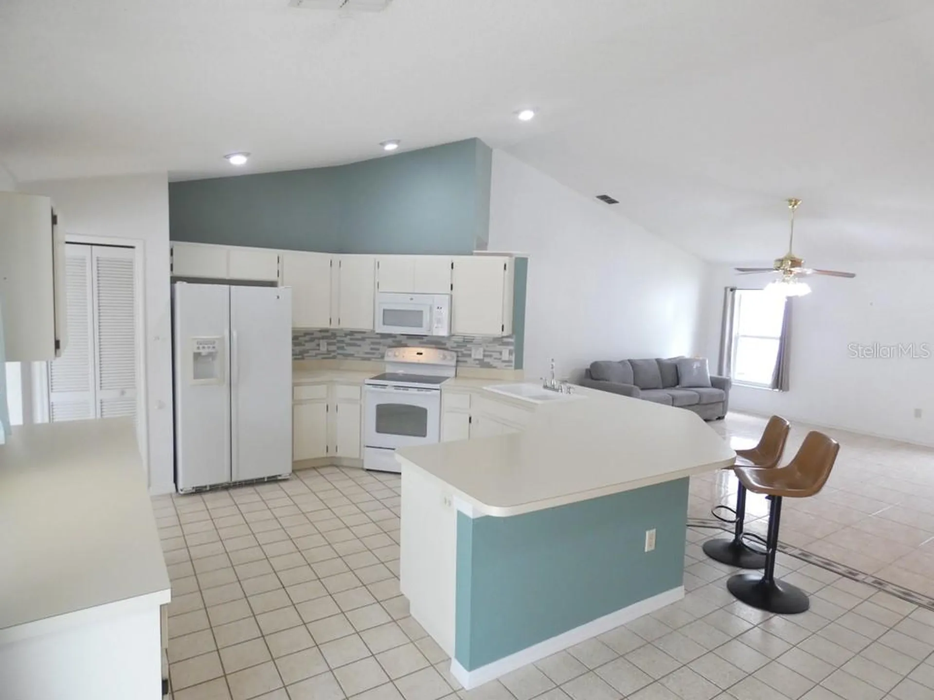 907 Brittany Park Boulevard Tarpon Springs FL 34689