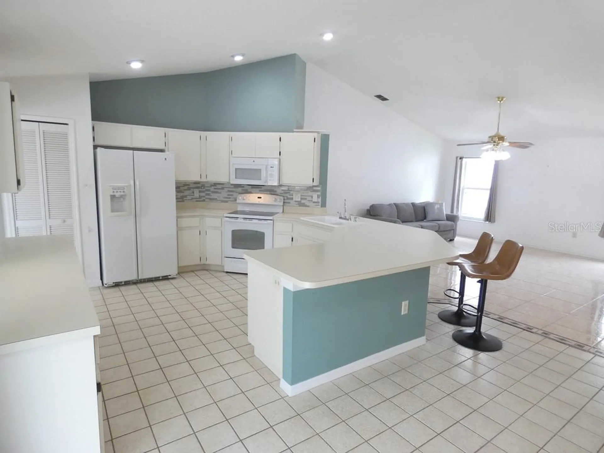 907 Brittany Park Boulevard Tarpon Springs FL 34689