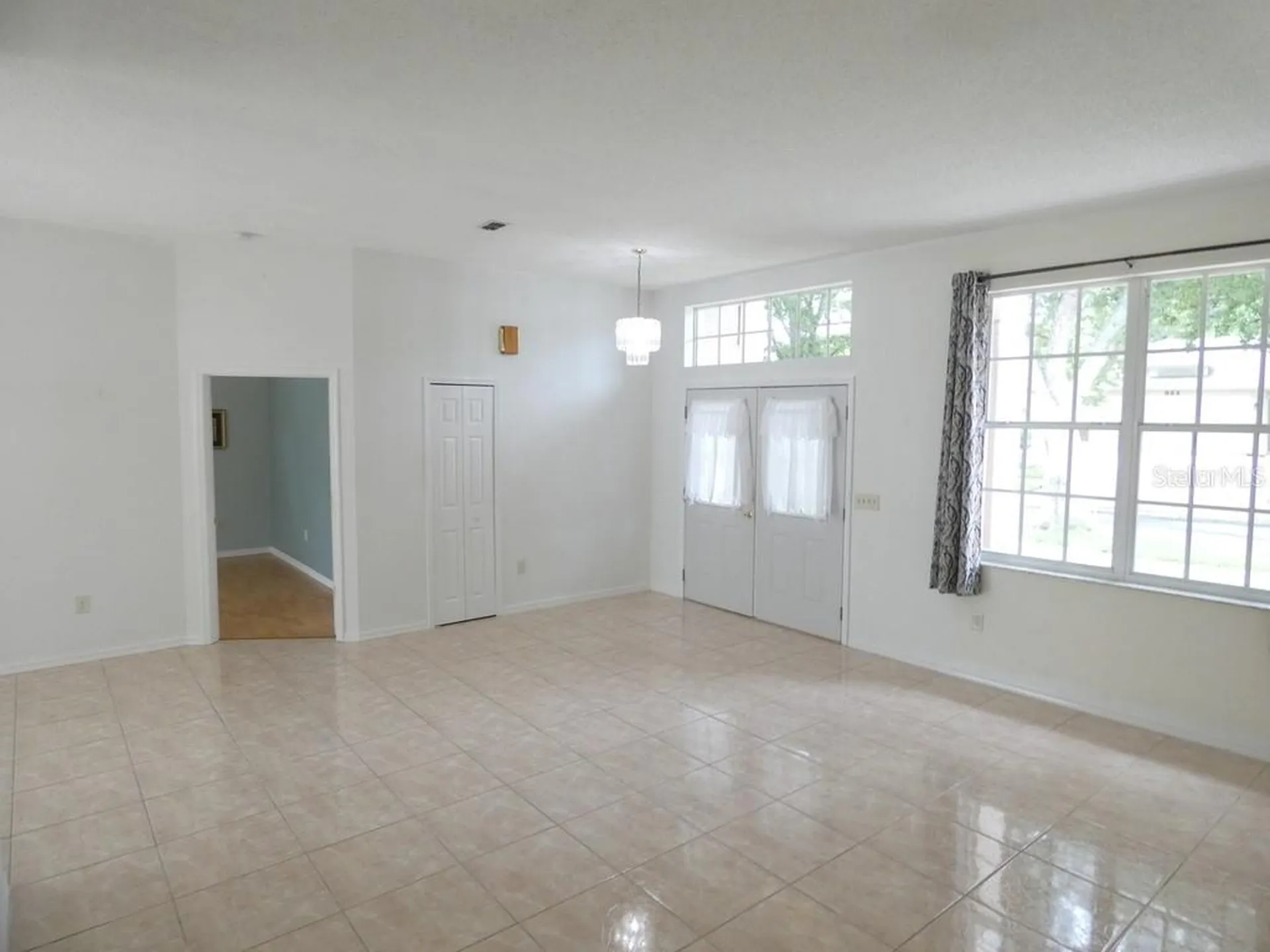 907 Brittany Park Boulevard Tarpon Springs FL 34689