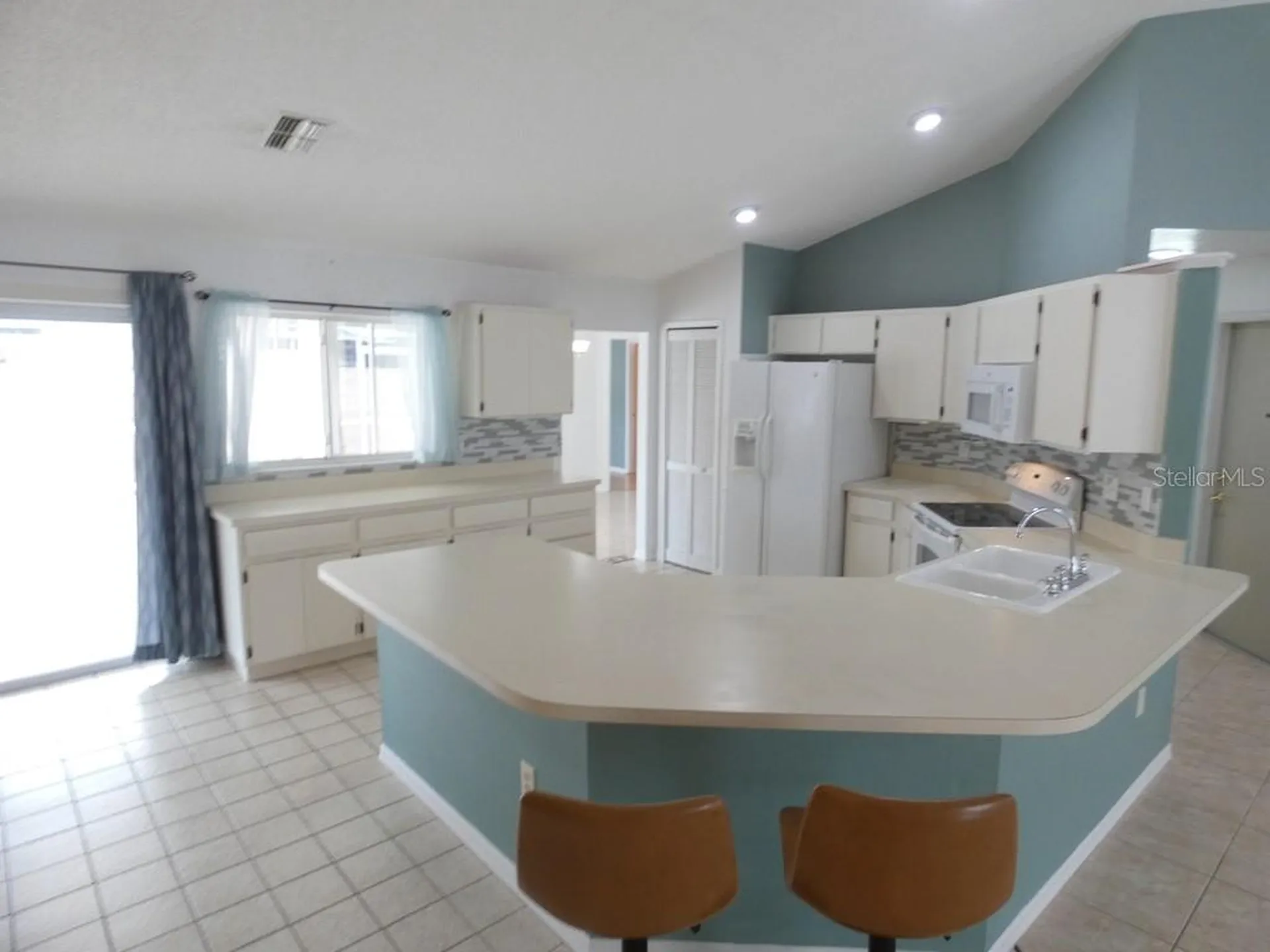 907 Brittany Park Boulevard Tarpon Springs FL 34689