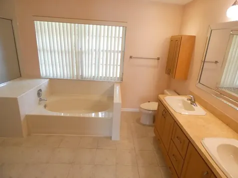 907 Brittany Park Boulevard Tarpon Springs FL 34689