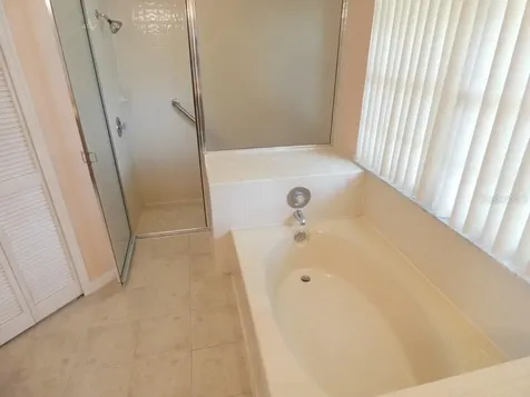 907 Brittany Park Boulevard Tarpon Springs FL 34689