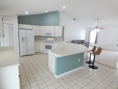 907 Brittany Park Boulevard Tarpon Springs FL 34689