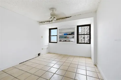 4633 Isla Verde Avenue Carolina PR 00979