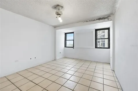 4633 Isla Verde Avenue Carolina PR 00979