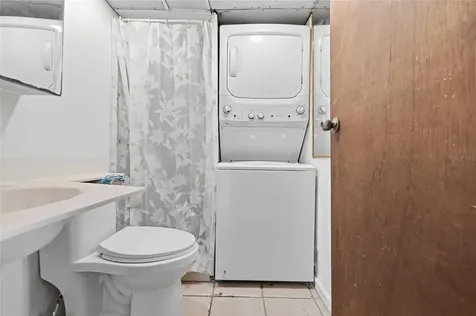 4633 Isla Verde Avenue Carolina PR 00979