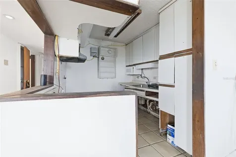 4633 Isla Verde Avenue Carolina PR 00979