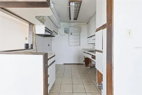 4633 Isla Verde Avenue Carolina PR 00979