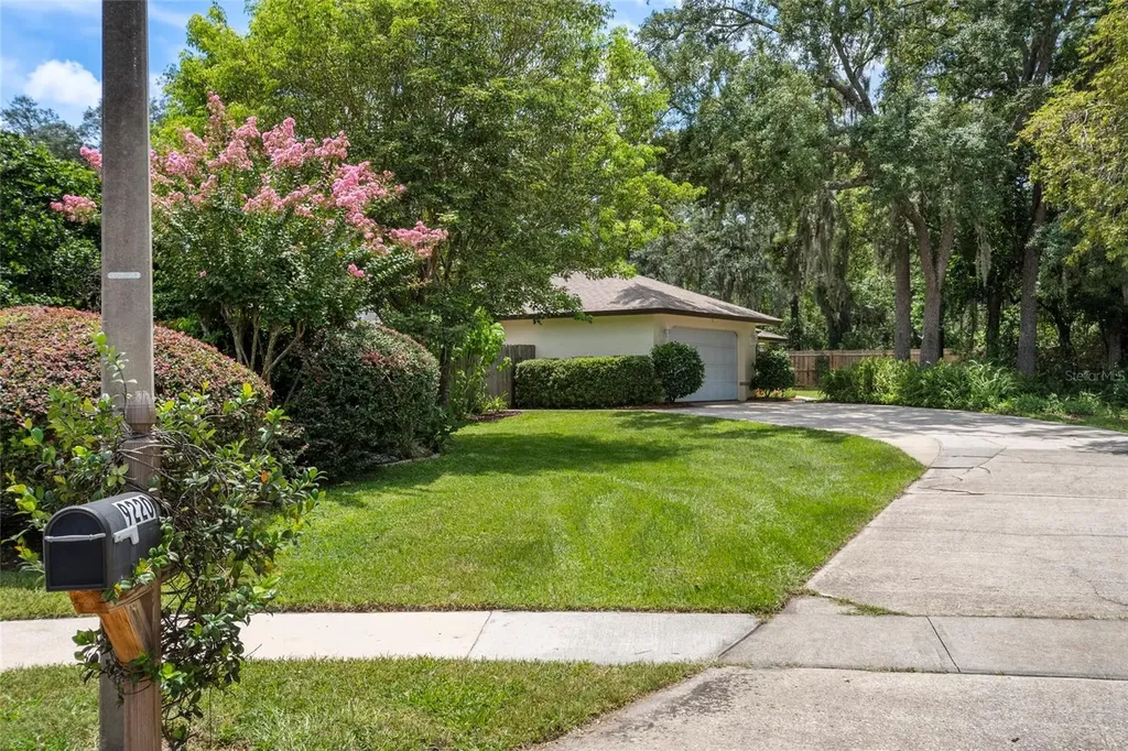 9220 Eastport Terrace Orlando FL 32817