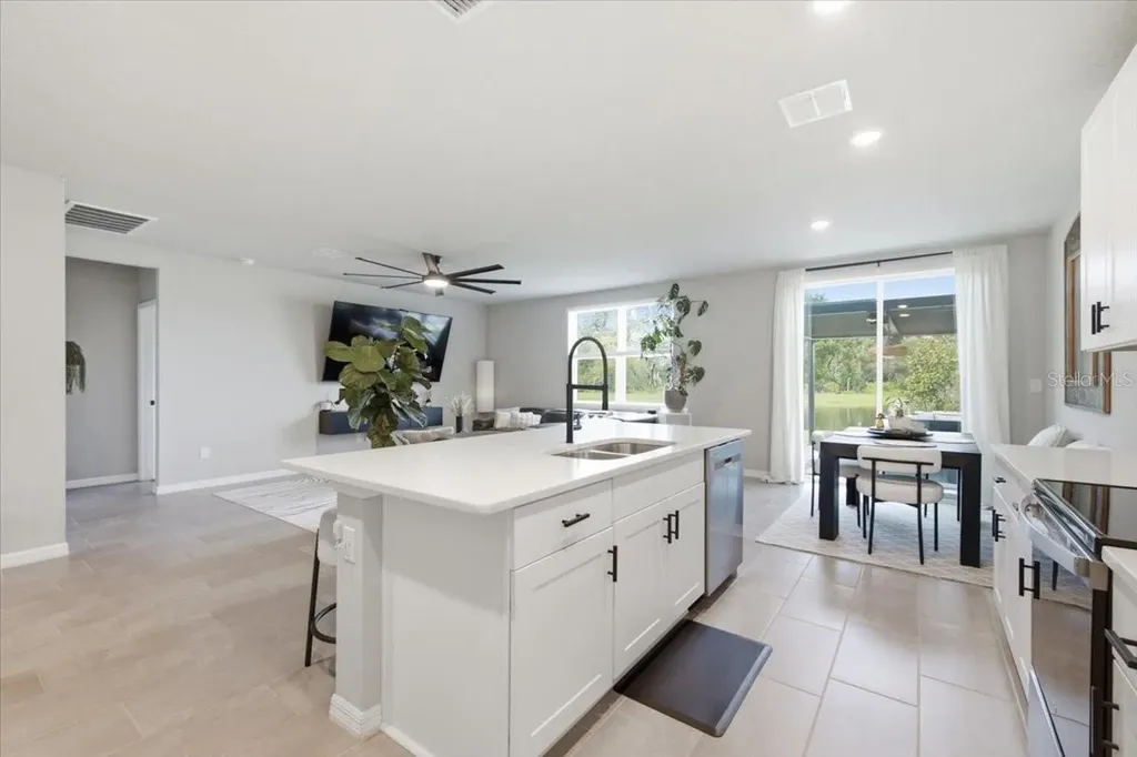 10119 Daybreak Glen Parrish FL 34219
