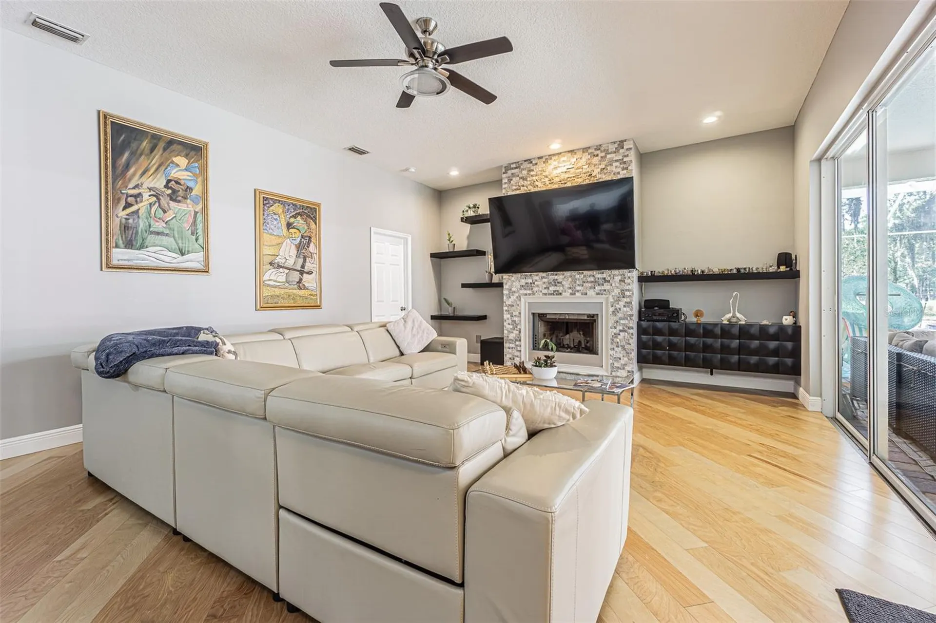 2409 Fox Forest Drive Lutz FL 33549